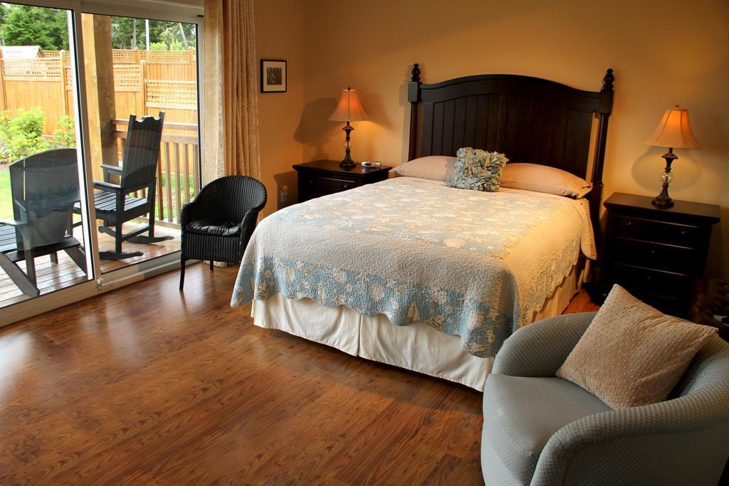 Ocean Mist Guesthouse Ucluelet Pokój zdjęcie