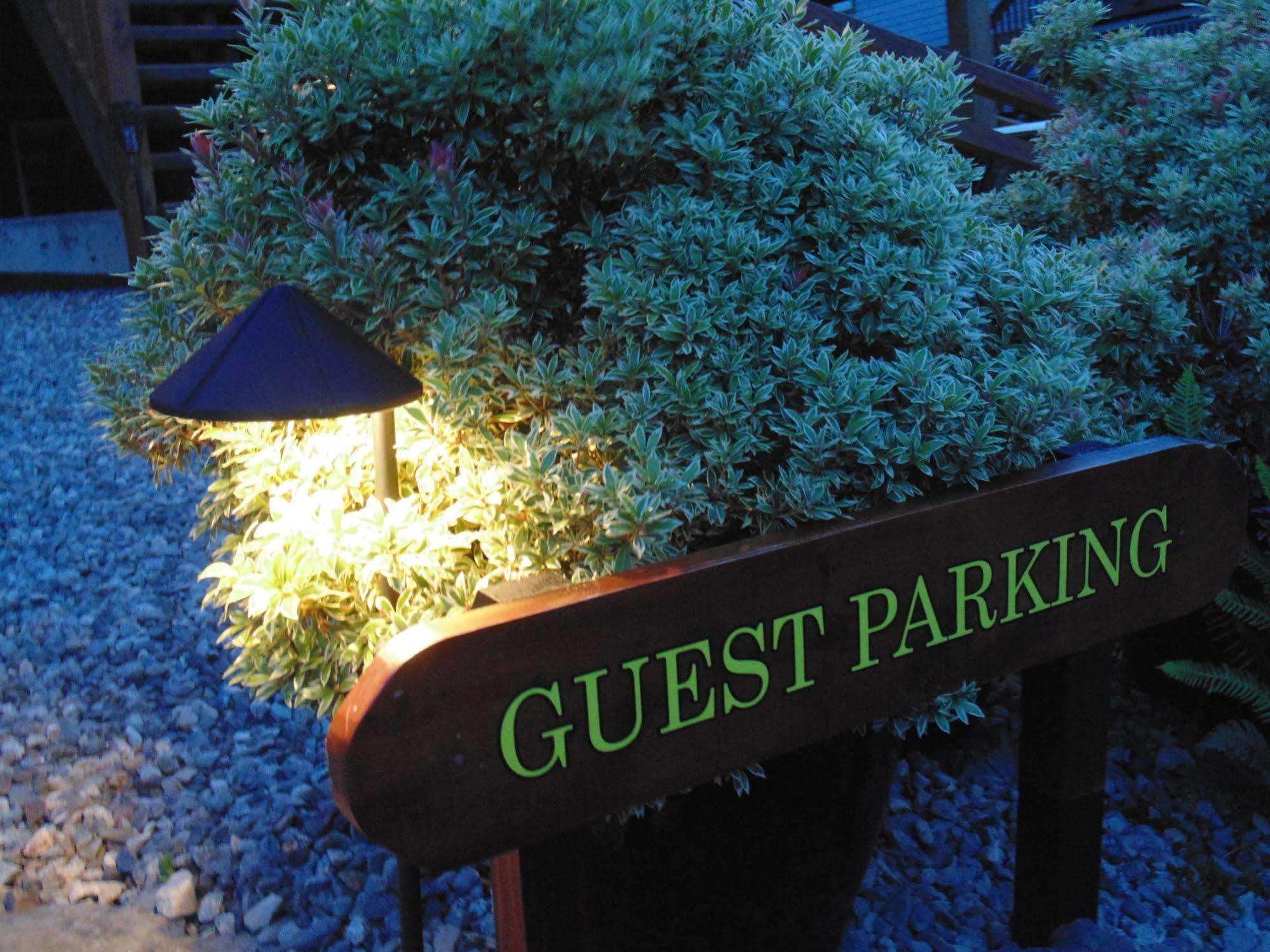 Ocean Mist Guesthouse Ucluelet Zewnętrze zdjęcie